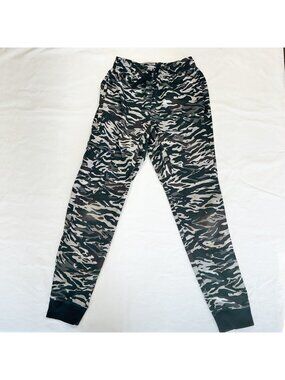Under Armour Boys Pennant Woven Camo Cargo Youth Medium Joggers Elastic Waist